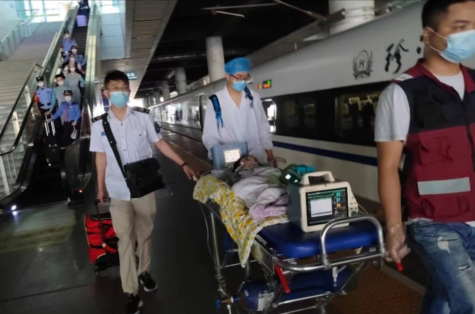 湘乡市高铁转运公司